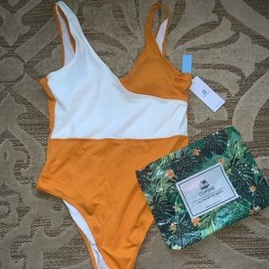 Cupshe one piece bathing suit